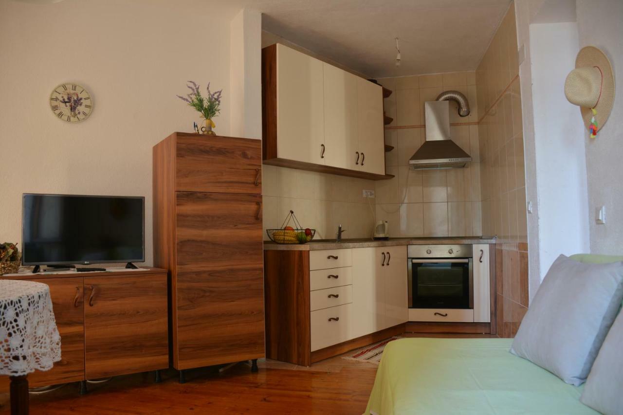 Apartments Linda Drašnice Zewnętrze zdjęcie